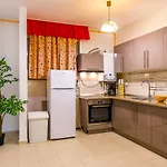 Iris Apartment *